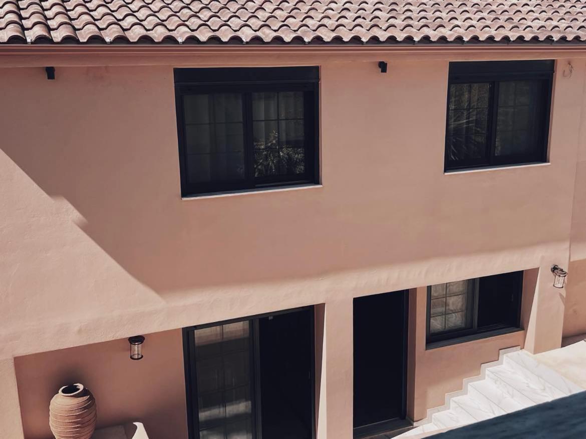 Alfiea Home 65M2 & Alfiea Studio 35M2 Artemida  Luaran gambar